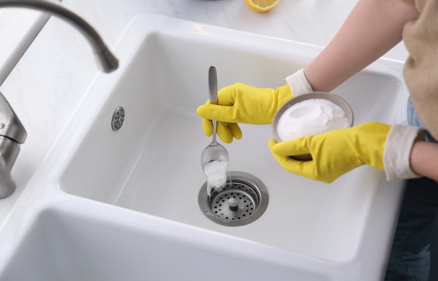 Do Baking Soda and Vinegar Really Work as a Drain Cleaner?