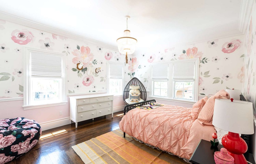 Improving the Appearance of a Teenage Girl’s Bedroom